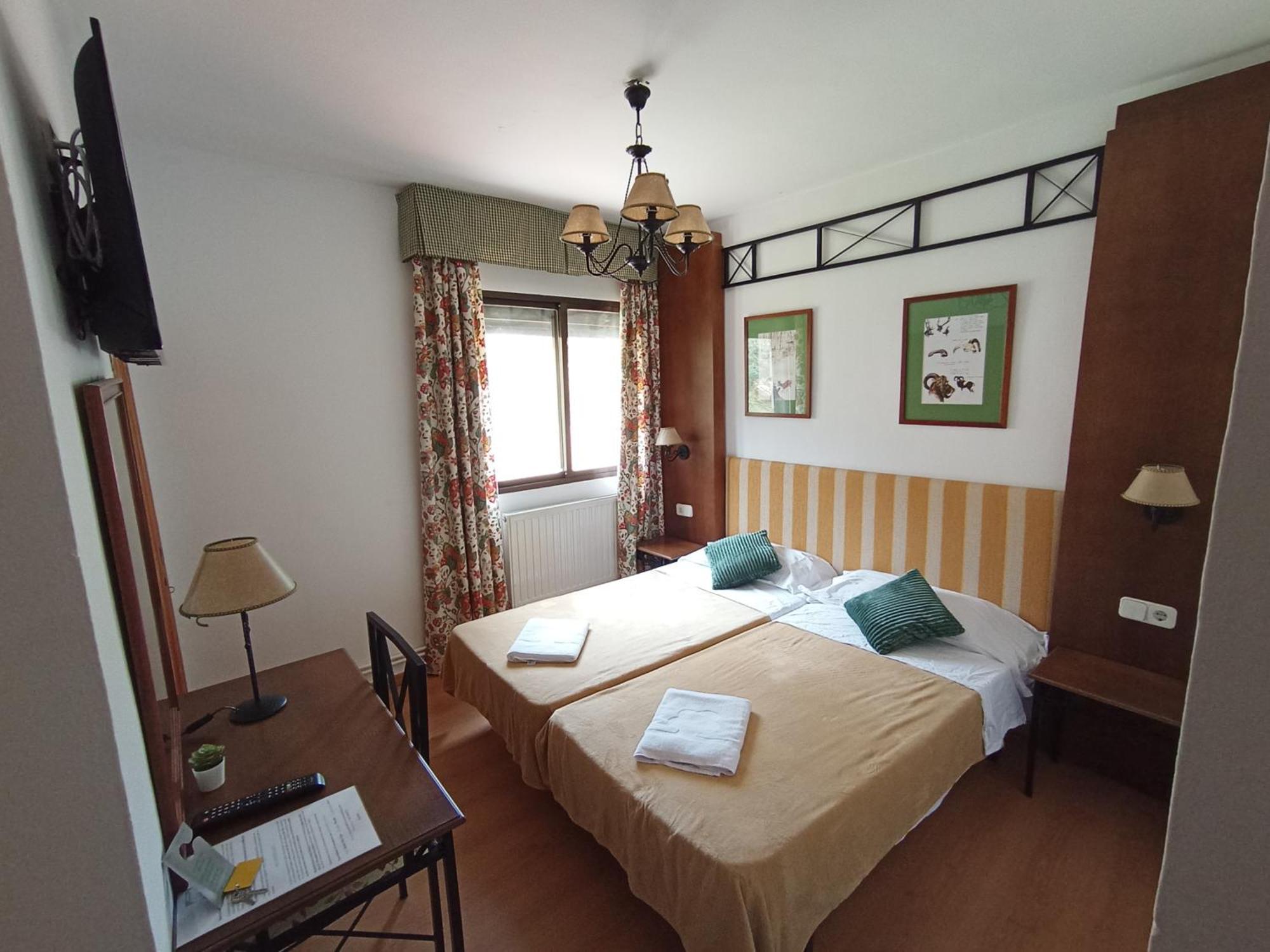 Hostal Rural Alto Tajo Poveda Poveda de la Sierra Buitenkant foto